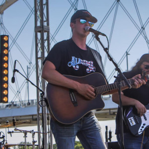 Cam Shelton - Singing Guitarist / Acoustic Band in Stuttgart, Arkansas