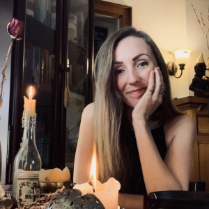 Candace Bell - tarot card reader - Tarot Reader in Toronto, Ontario