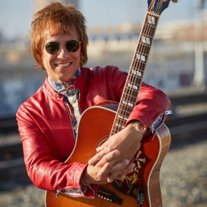Carlos Naranjo - Singing Guitarist in Los Angeles, California