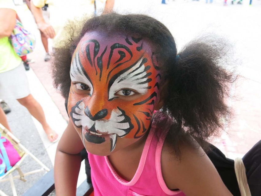 Hire Cheek To Cheek Face Painting Face Painter in Greenville, North