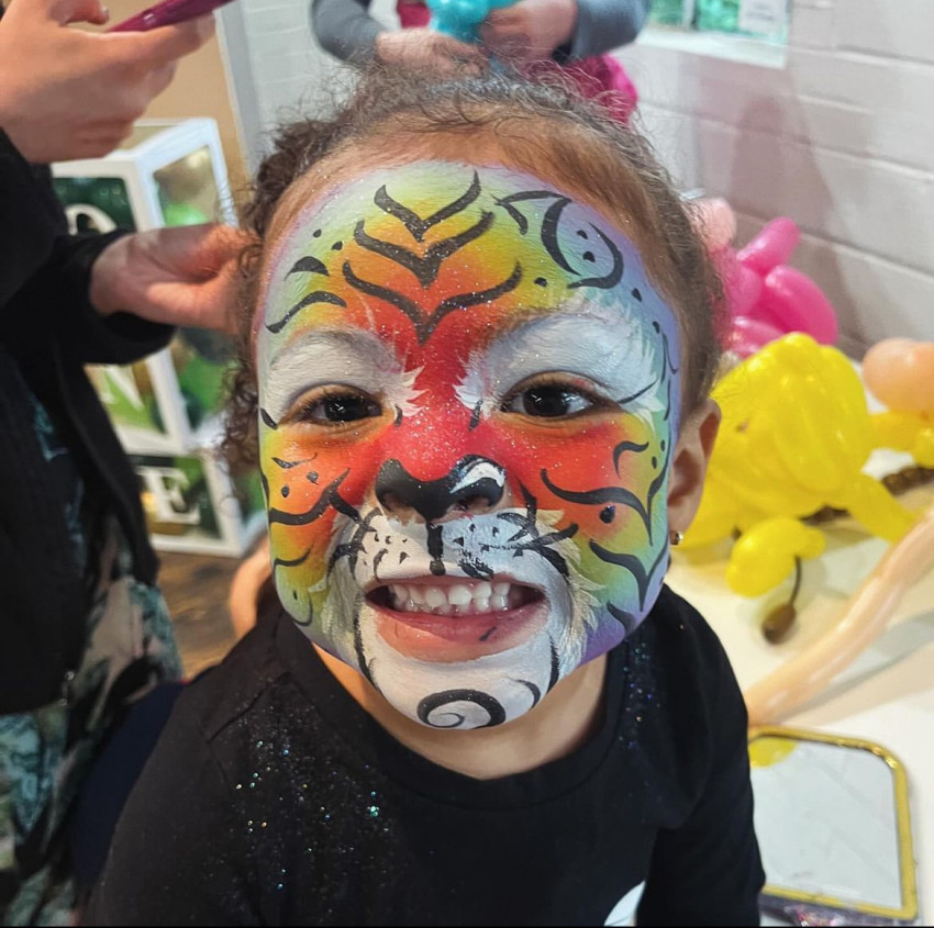 Gallery photo 1 of Cheek to Cheek Face Painting