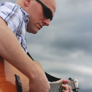 Chris Huff - Singing Guitarist / Wedding Musicians in Southampton, Pennsylvania