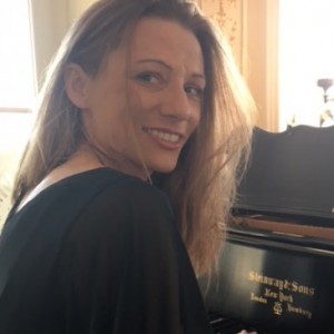 Christina Lynn, Professional Pianist - Pianist / Holiday Party Entertainment in Fort Lee, New Jersey