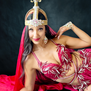 Christina - Belly Dancer in Makawao, Hawaii