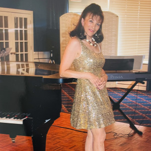 Christine - Pianist / Holiday Party Entertainment in Fort Lauderdale, Florida