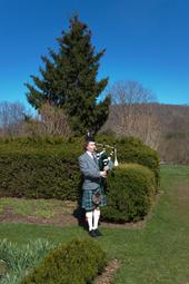 Gallery photo 1 of Christopher Martin- Professional Bagpiper