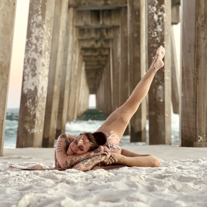 Circus Dreamgirl - Contortionist in Oklahoma City, Oklahoma