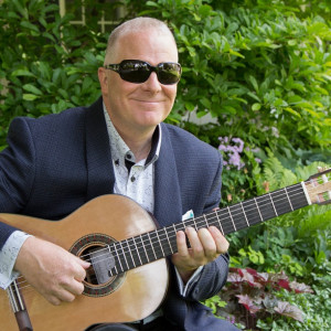 Classical Guitarist - Derek Macrae - Guitarist / Wedding Musicians in Toronto, Ontario