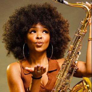 Cleo Fox Saxophonist