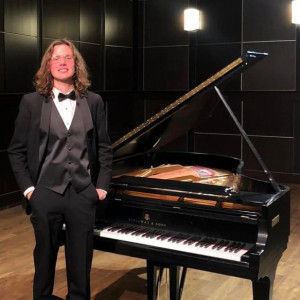 Cole Cribbs Piano - Classical Pianist in Seattle, Washington