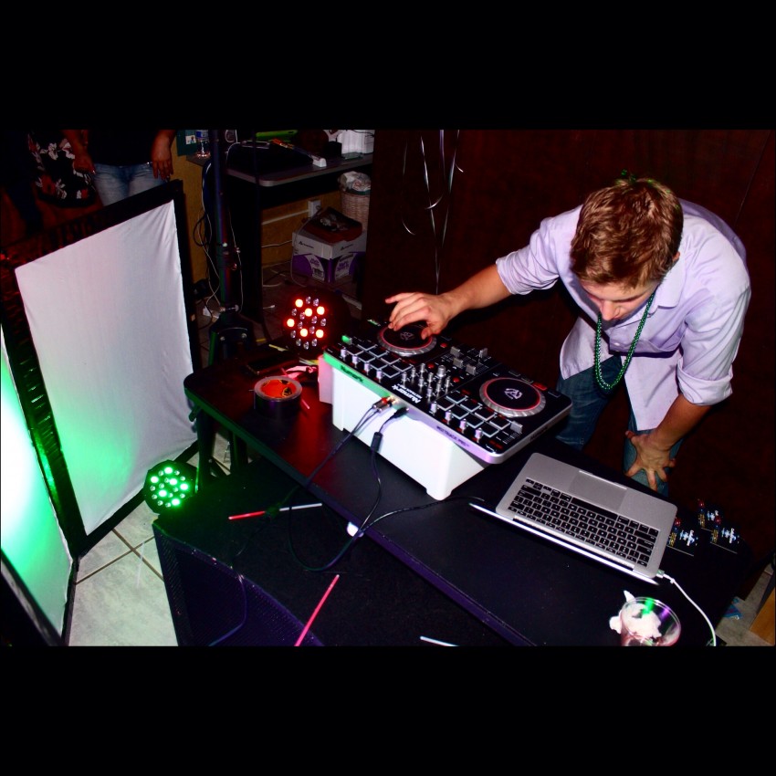 Gallery photo 1 of Colten Evans DJ