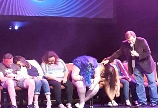 Gallery photo 1 of Comedy Hypnotist Jeff Harpring