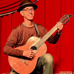 Craig Einhorn, M.M. Classical Guitarist/Singer - Singing Guitarist / Classical Guitarist in Eugene, Oregon