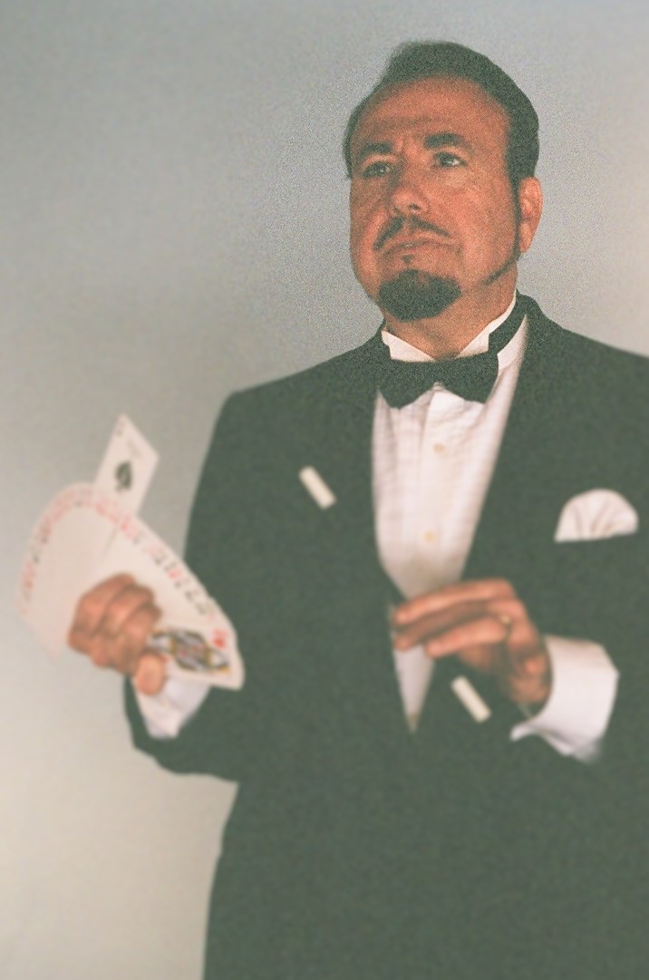 Hire Dan Ray Comedy Magician Comedy Magician in Ventura, California