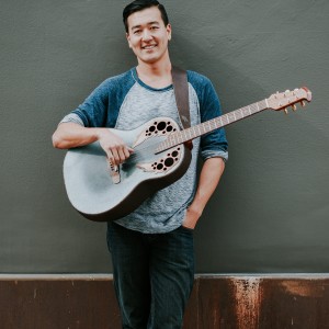 Dane Drewis - Singing Guitarist in Los Angeles, California