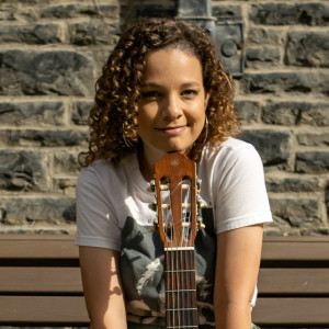 Dani Longaray - Pop Singer in Toronto, Ontario