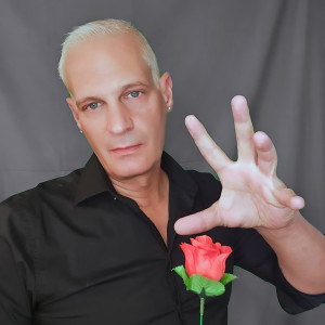 Daniel Bauer - World Class Magician-Escape Artist-Motivational Speaker - Motivational Speaker / Illusionist in Corona, California