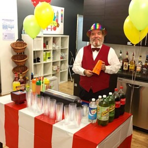 Daniel Easton Deluxe Bartending SVCS, Inc. - Bartender / Holiday Party Entertainment in Brooklyn, New York