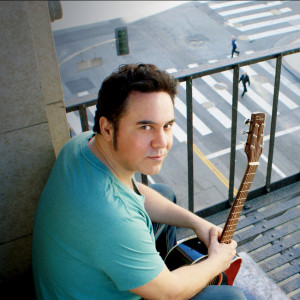 Darius Lux - Singing Guitarist in Los Angeles, California