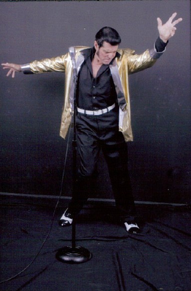 Gallery photo 1 of Dave Bowman as Elvis
