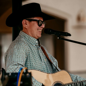 David Chapa Music - Singing Guitarist in Castle Rock, Colorado