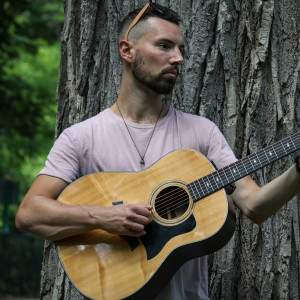 David Usselman - Singing Guitarist in London, Ontario