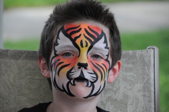 Gallery photo 1 of Dawn Crocker World Famous Face Painting Artist