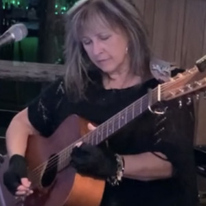 Denise Baldwin - Singing Guitarist / Rock & Roll Singer in Jerome, Pennsylvania