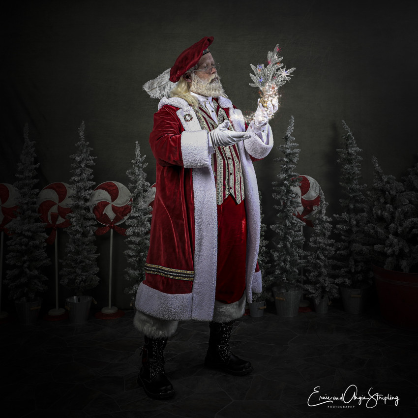Gallery photo 1 of Denton Santa Claus