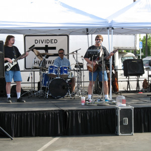 Divided Highway - Cover Band in Shafter, California