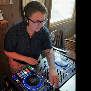 DJ Becca - Wedding DJ in Troy, New York