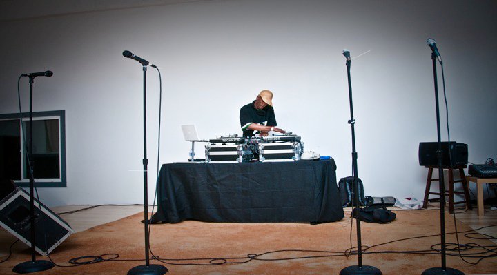 Gallery photo 1 of DJ Daz-One