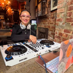 DJ Elis - DJ / College Entertainment in Brooklyn, New York