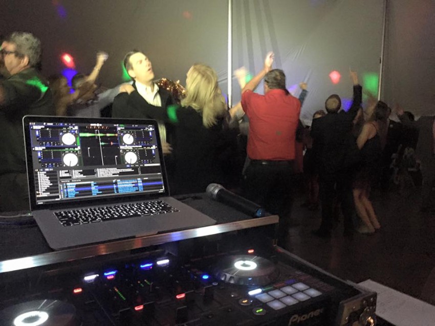 Hire Black Label DJs Mobile DJ in Milwaukee, Wisconsin