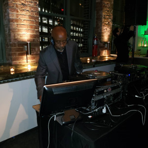 Dj Hank Pollard - Mobile DJ / Outdoor Party Entertainment in New York City, New York