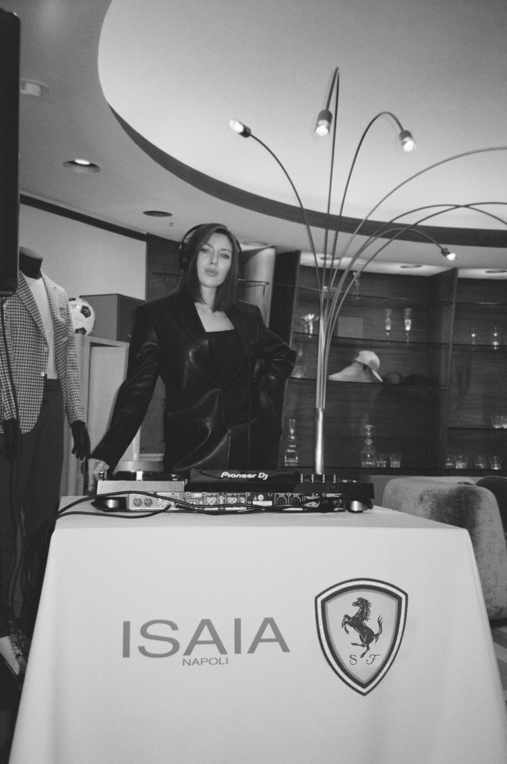 Gallery photo 1 of DJ Hanna