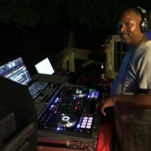 Dj J-1 - Mobile DJ in York, South Carolina