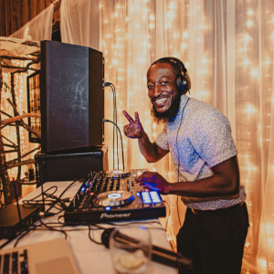 DJ Lotto - Mobile DJ / Outdoor Party Entertainment in Rosedale, New York