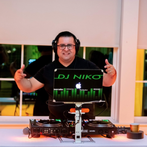 Dj Niko - Mobile DJ in Roanoke, Texas