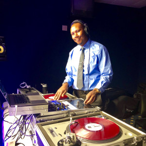 DJ Uncle Zee - Mobile DJ / Outdoor Party Entertainment in Worcester, Massachusetts