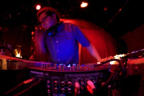 Gallery photo 1 of DJ Vinnie Esparza