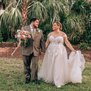 Documentary-Style, Luxury, Imagery - Wedding Photographer in Orange City, Florida