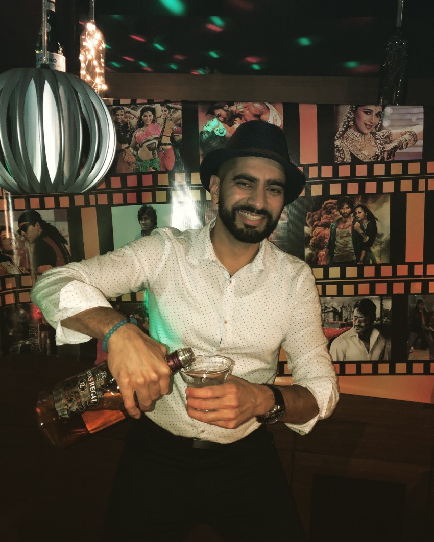Gallery photo 1 of DrBollywood Bartending