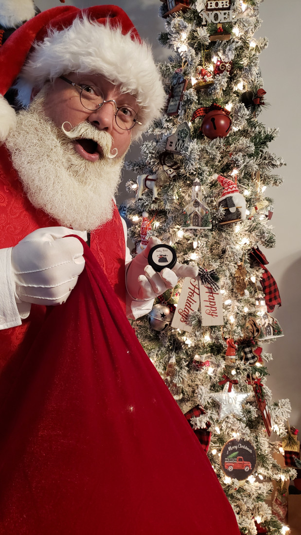 Hire East Tennessee Santa Santa Claus in Knoxville, Tennessee