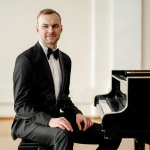 Echo Virtuoso - Classical Pianist in Lawrenceville, Georgia