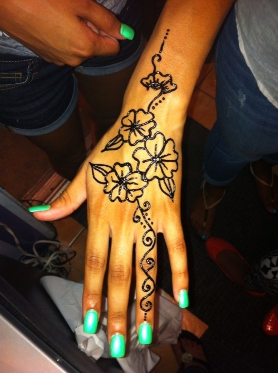 Hire Egyptian Henna Tattoo Temporary Tattoo Artist In Kissimmee Florida