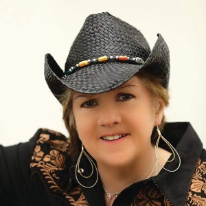 Elaine - Country Singer / Country Band in Toms River, New Jersey