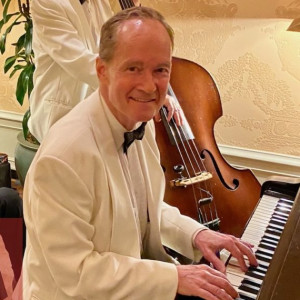 Elegant Music - Pianist / Mandolin Player in Altadena, California