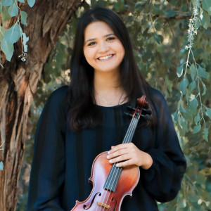 Mari De Napoli- Elegant & Professional Violin - Violinist in Chicago, Illinois