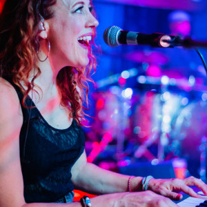 Elise Pearce, SLC Singer/Pianist - Singing Pianist in Salt Lake City, Utah